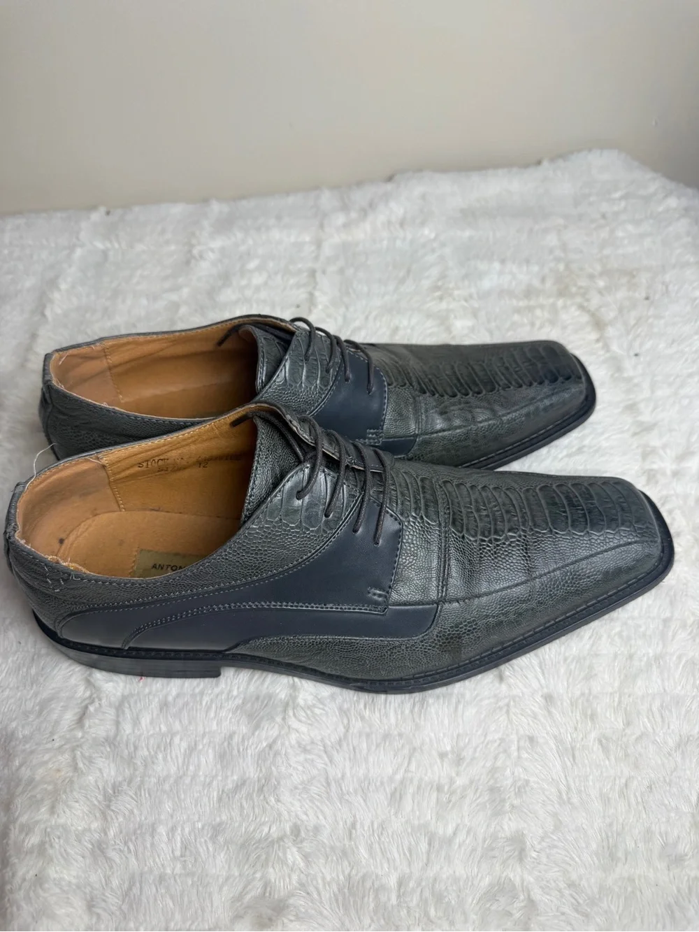 Men's Black Croc-Embossed Leather Lace-Up Derbys